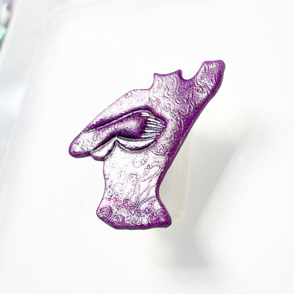 Feminine silhouette pin- Large