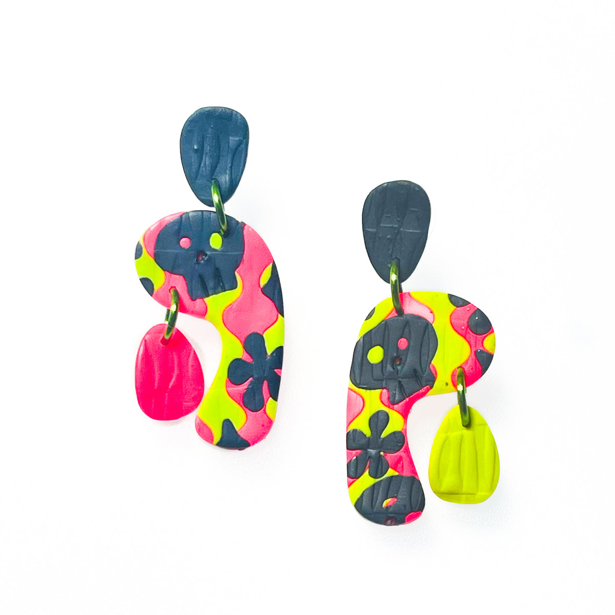 Neon Wavy trippy skull floral fun