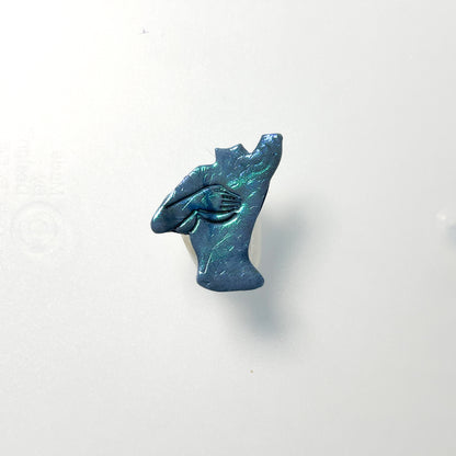 Feminine silhouette pin- SM