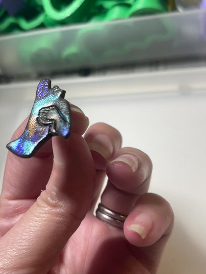 Feminine silhouette pin- SM