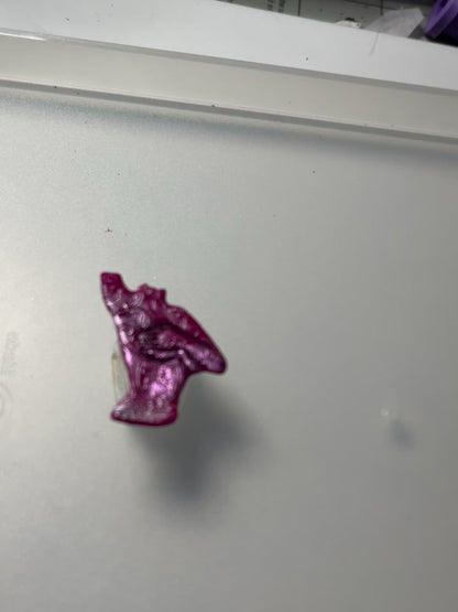 Feminine silhouette pin- SM